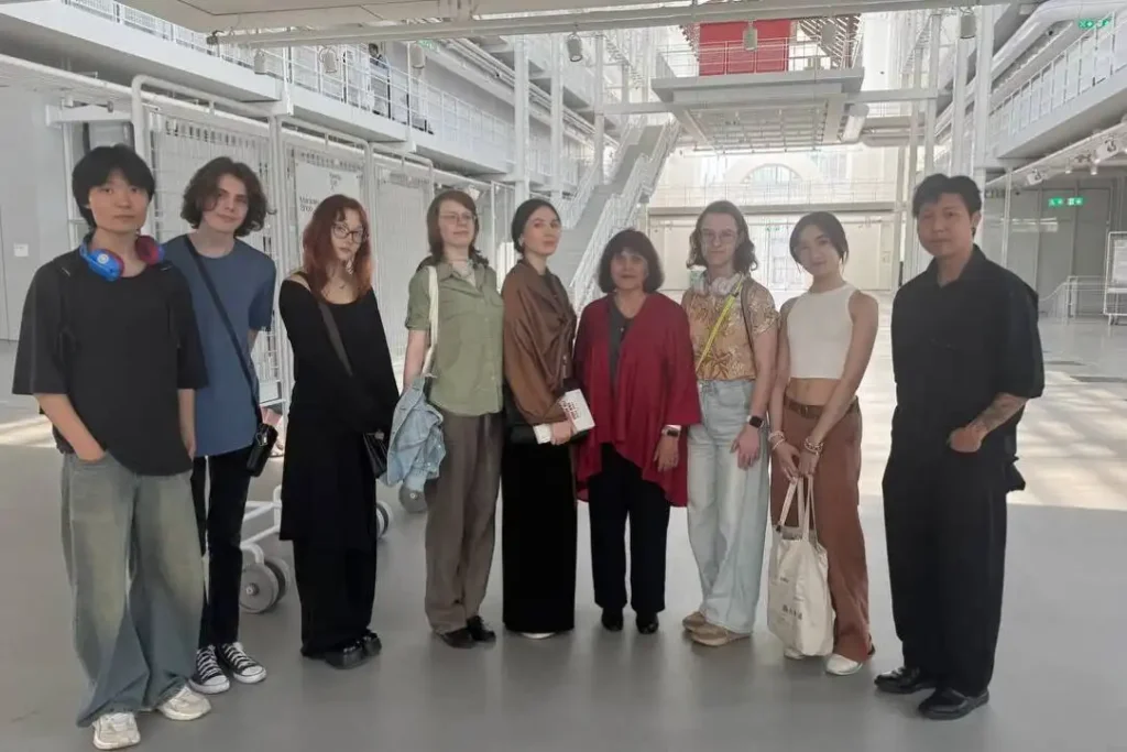 Tọa đàm và triển lãm “Moscow - Hà Nội: Những miền đất của sự lạc quan” 1 toa dam va trien lam moscow ha noi nhung mien dat cua su lac quan