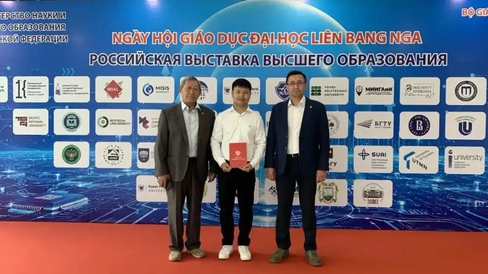 truong dai hoc cong nghe va quan ly dong siberia cong tac tai viet nam