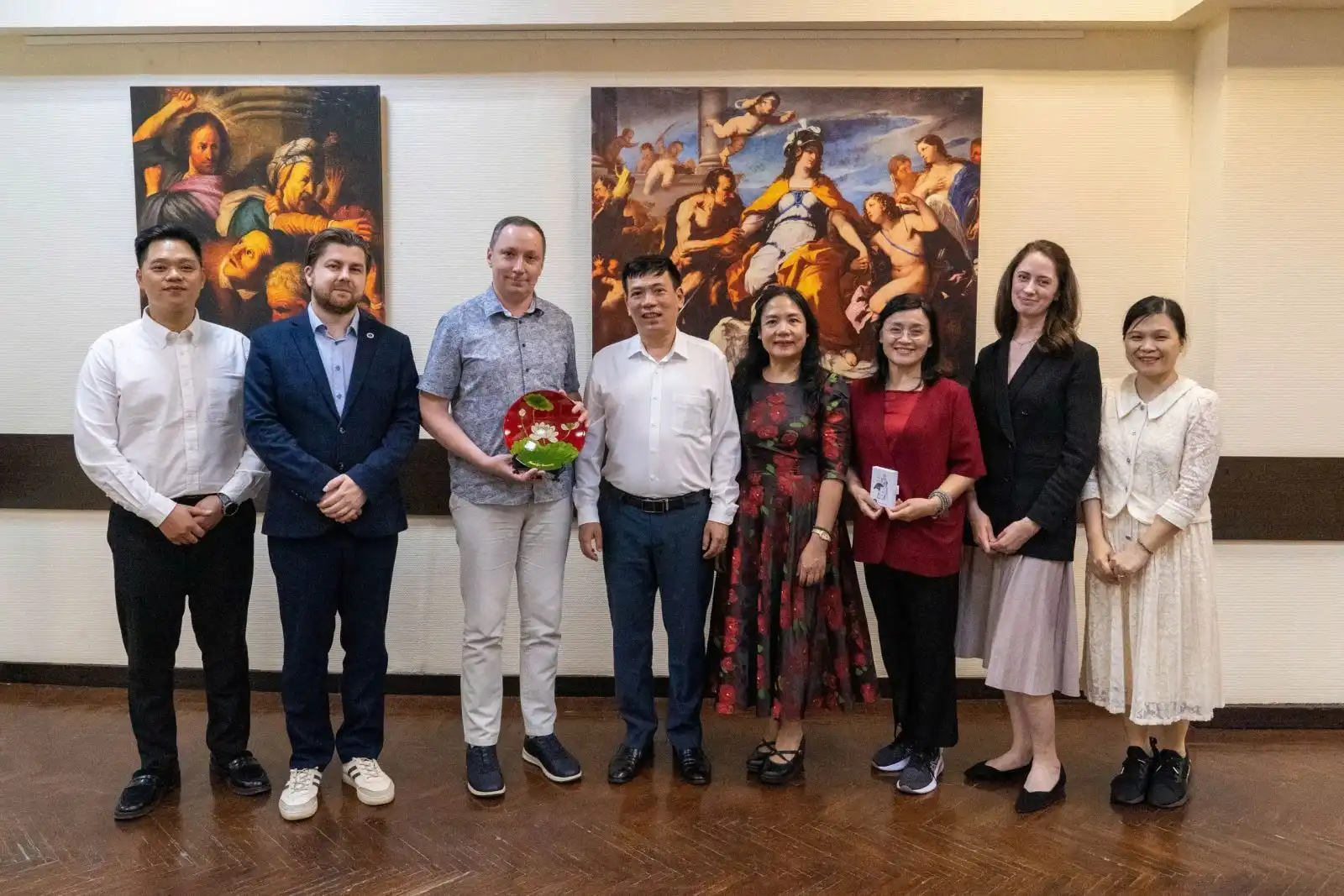 Trường Đại học Luật Hà Nội thúc đẩy hợp tác với Đại học HSE 2 truong dai hoc luat ha noi thuc day hop tac voi dai hoc hse