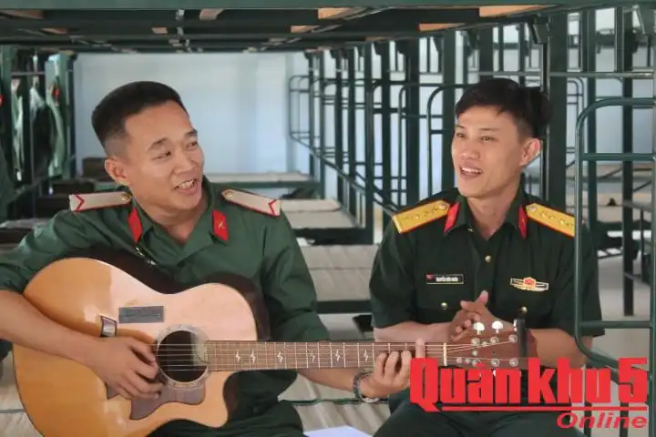 tu giang duong nuoc nga den thao truong quan ngu