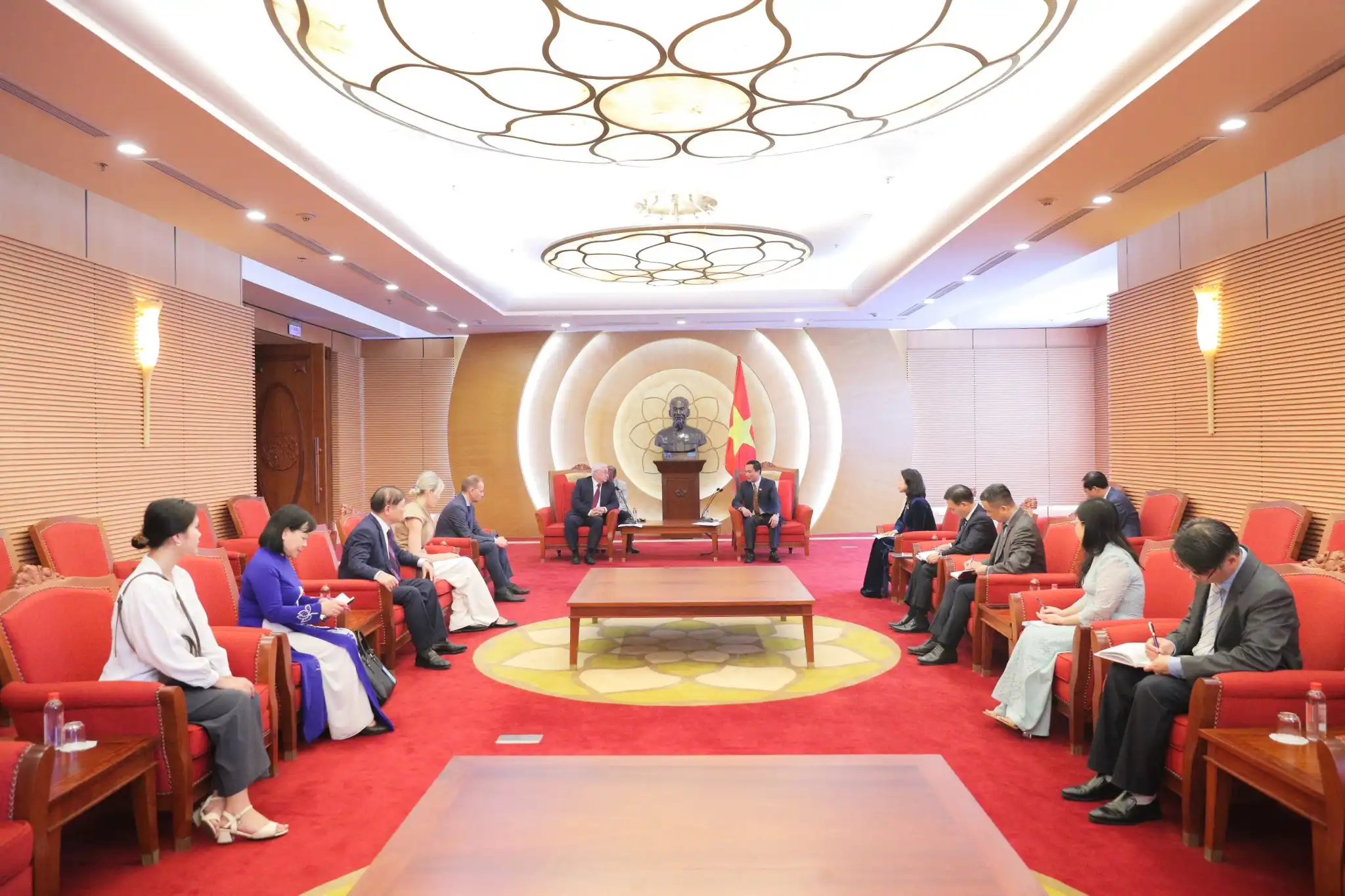uy ban van hoa va xa hoi tiep doan dai hoc nang luong moscow 1