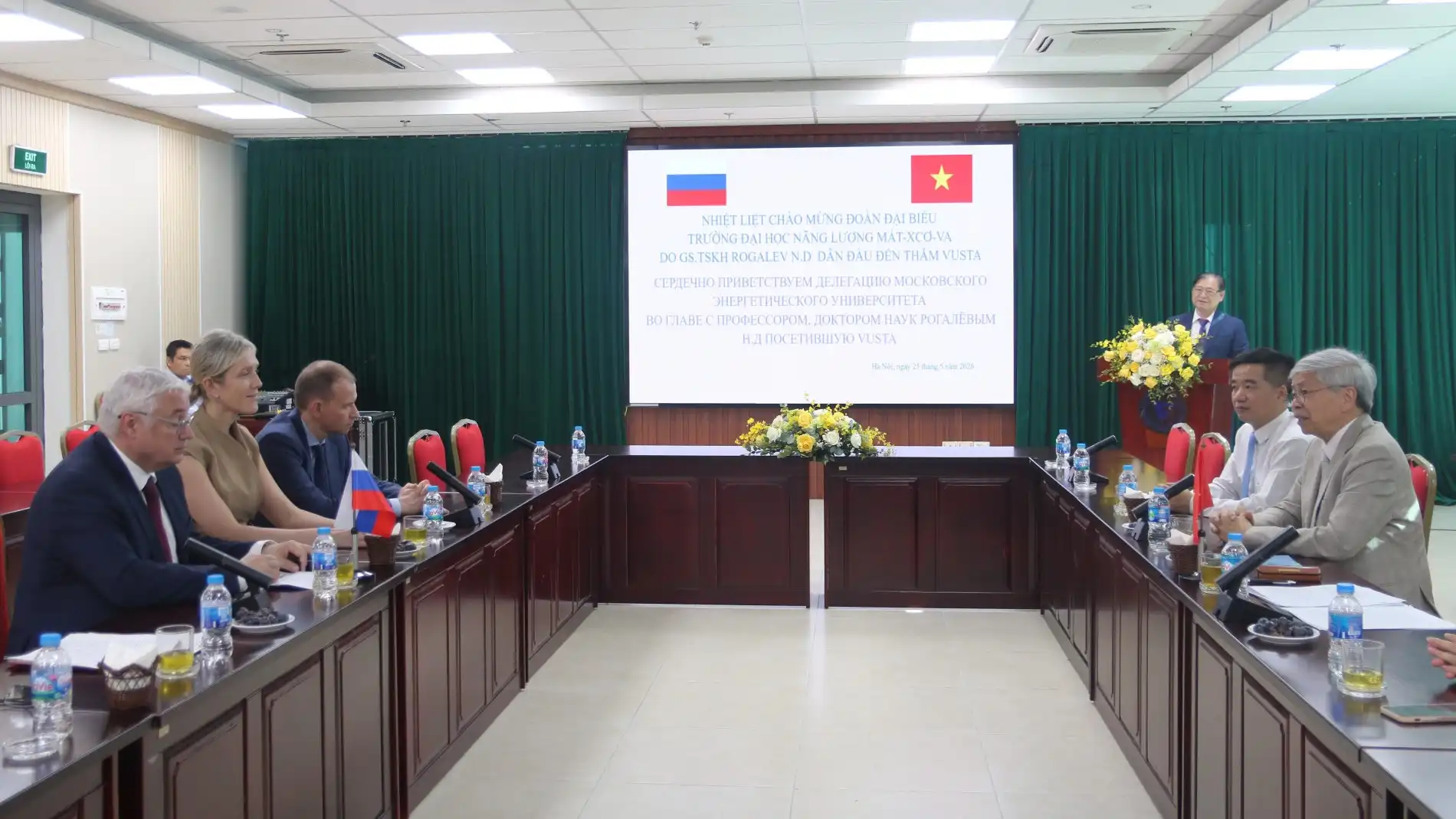 vusta mo rong hop tac voi dai hoc nang luong moskva mpei 1