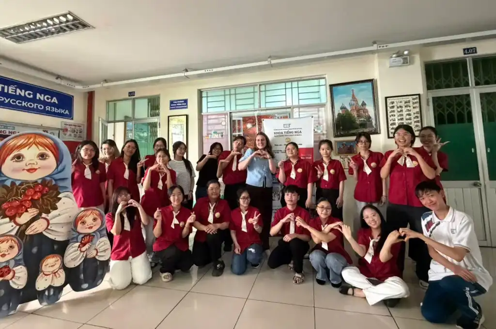 dai hoc su pham tp ho chi minh day tieng nga mien phi he 2026