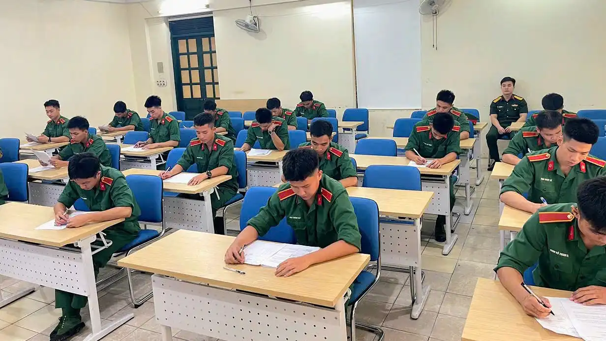 Học viện Kỹ thuật Quân sự tổ chức kiểm tra năng lực tiếng Nga 2 hoc vien ky thuat quan su to chuc kiem tra nang luc tieng nga