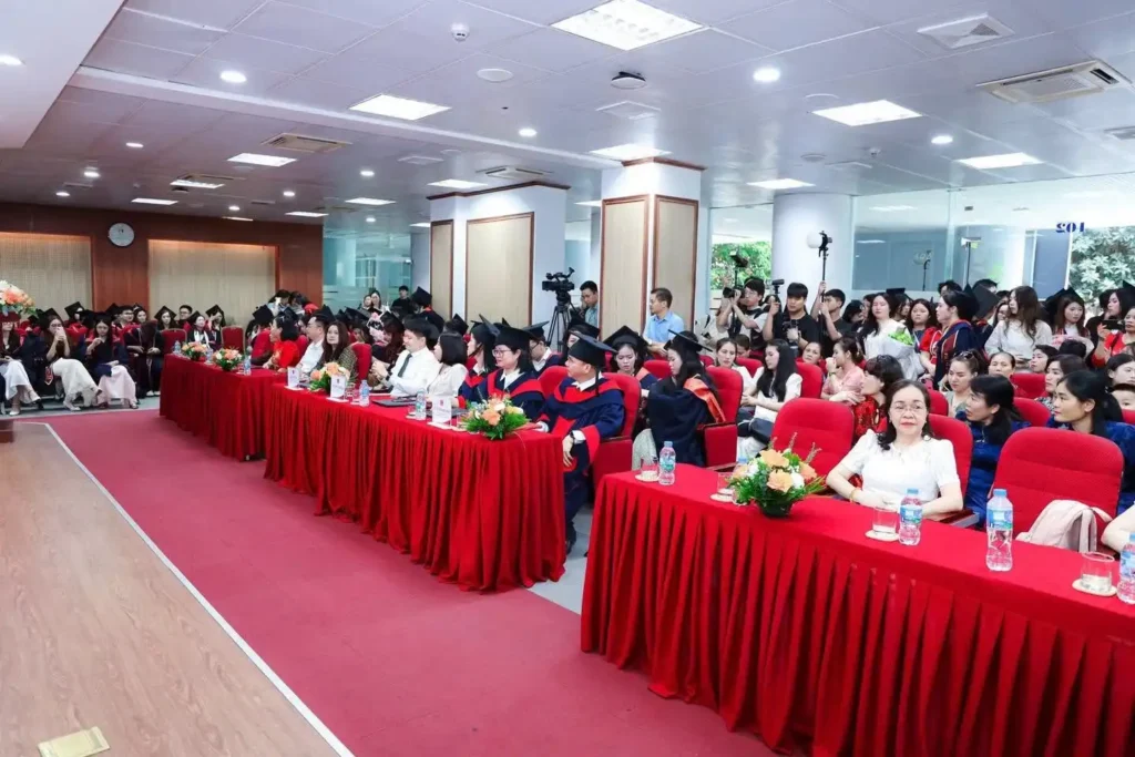 Lễ trao bằng tốt nghiệp 2026 tại Khoa Tiếng Nga Đại học Hà Nội 1 le trao bang tot nghiep 2026 tai khoa tieng nga dai hoc ha noi 1