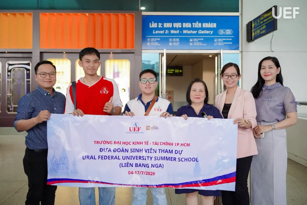 sinh vien uef len duong tham gia summer university 2026 tai nga