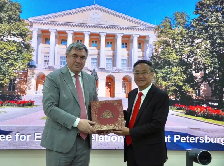 tp ho chi minh va saint petersburg mo rong hop tac doi ngoai nhan dan