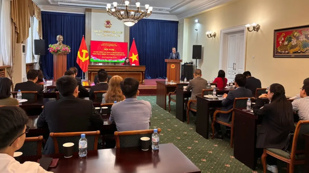 Tuổi trẻ Việt Nam tại Nga hướng tới hoạt động chiều sâu 1 tuoi tre viet nam tai nga huong toi hoat dong chieu sau 2