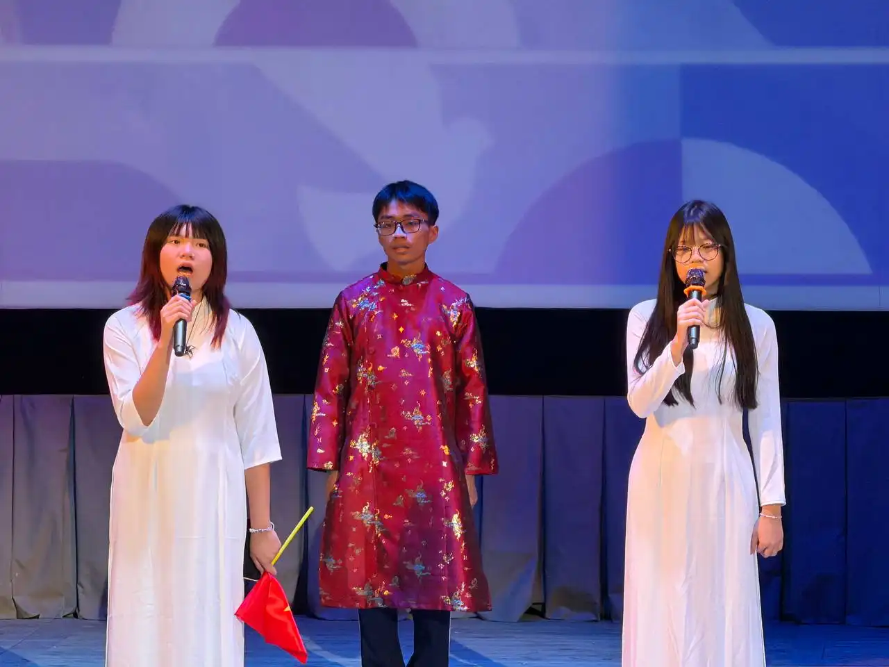 Học sinh Việt Nam tham gia chương trình giáo dục quốc tế tại Nga 3 hoc sinh viet nam tham gia chuong trinh giao duc quoc te tai nga 2