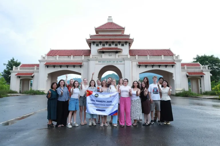 Sinh viên RANEPA trải nghiệm học thuật và văn hóa tại Việt Nam 7 sinh vien ranepa trai nghiem hoc thuat va van hoa tai viet nam 1