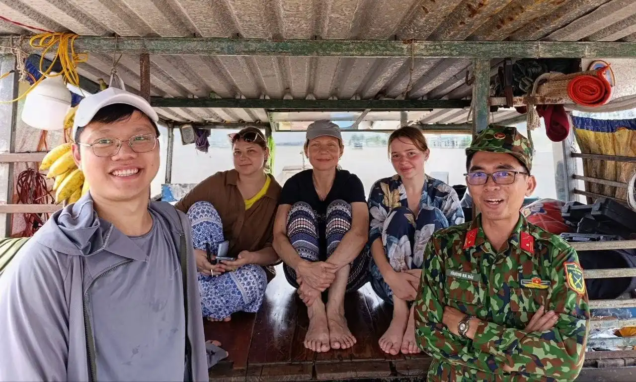 sinh vien rosbiotech nghien cuu da dang sinh hoc dong bang mekong