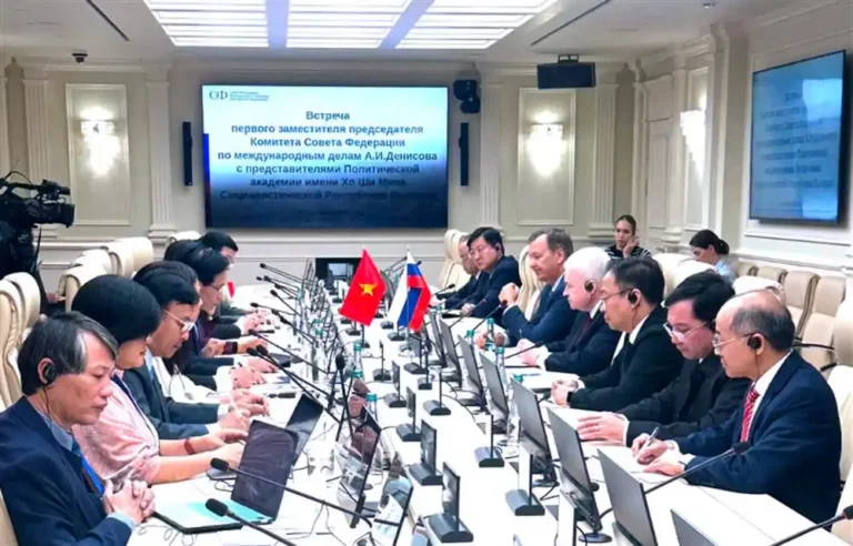 Cán bộ Học viện Chính trị quốc gia Hồ Chí Minh học bồi dưỡng tại Moscow 15 can bo hoc vien chinh tri quoc gia ho chi minh hoc boi duong tai moscow 2