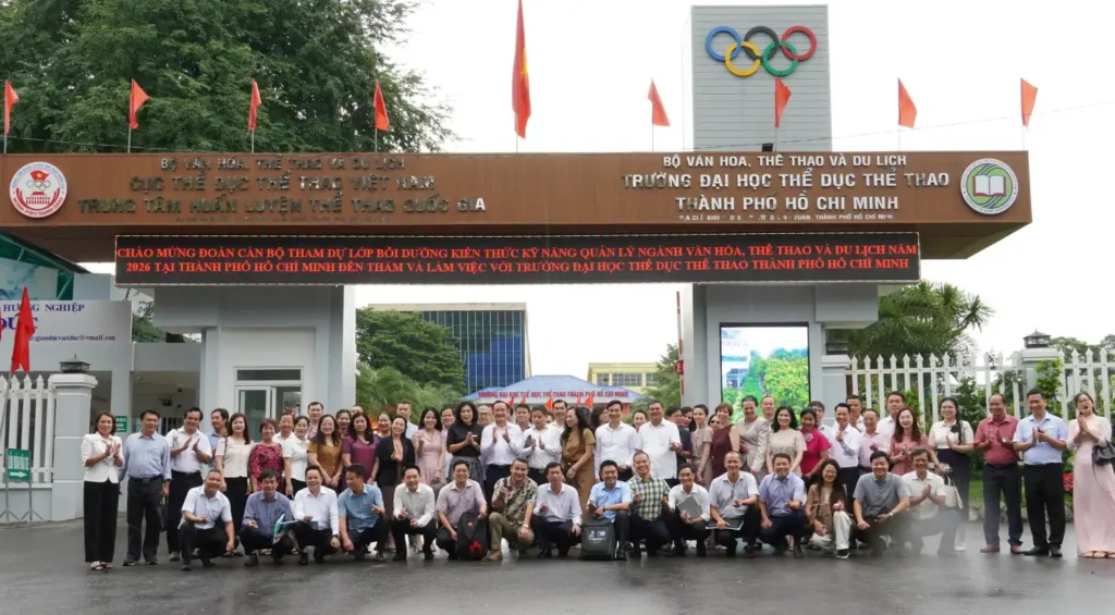dai hoc van hoa moskva tham gia boi duong can bo quan ly tai tp hcm
