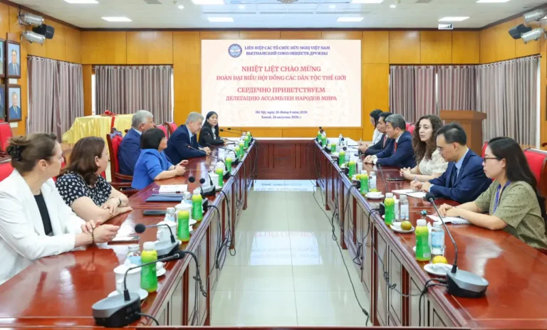 Liên hiệp các tổ chức hữu nghị Việt Nam tiếp Hội đồng nhân dân thế giới 1 lien hiep cac to chuc huu nghi viet nam tiep hoi dong nhan dan the gioi