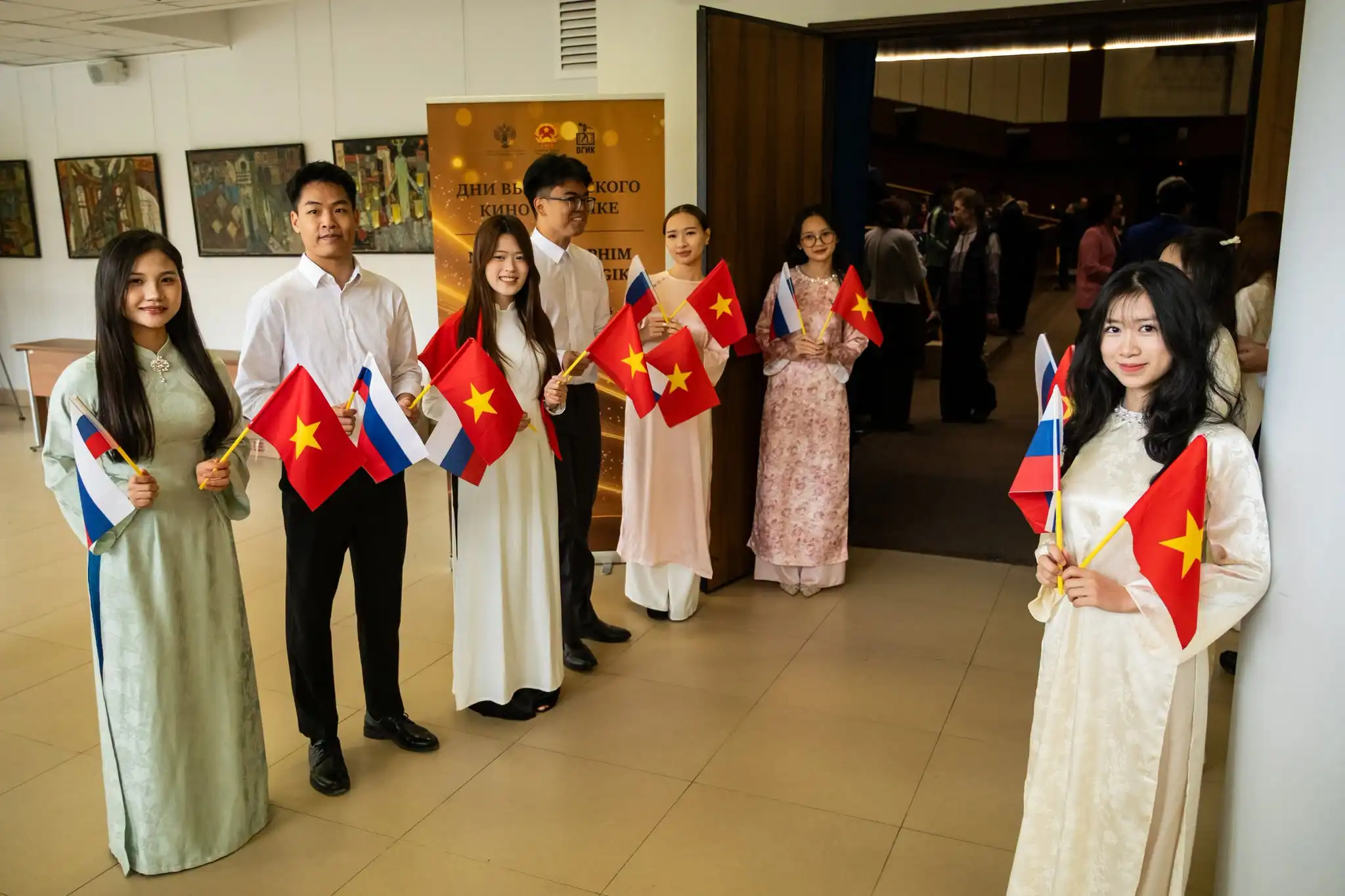 nhung ngay phim viet nam tai dai hoc dien anh nga gerasimov 1
