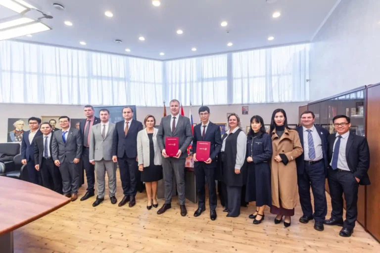 PTIT và Đại học Viễn thông Saint Petersburg ký Biên bản ghi nhớ hợp tác 5 ptit va dai hoc vien thong saint petersburg ky bien ban ghi nho hop tac 2
