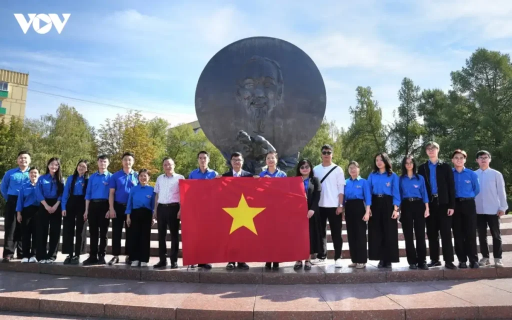 the he tre nguoi viet tai nga phat huy loi the ngon ngu va tri thuc 1