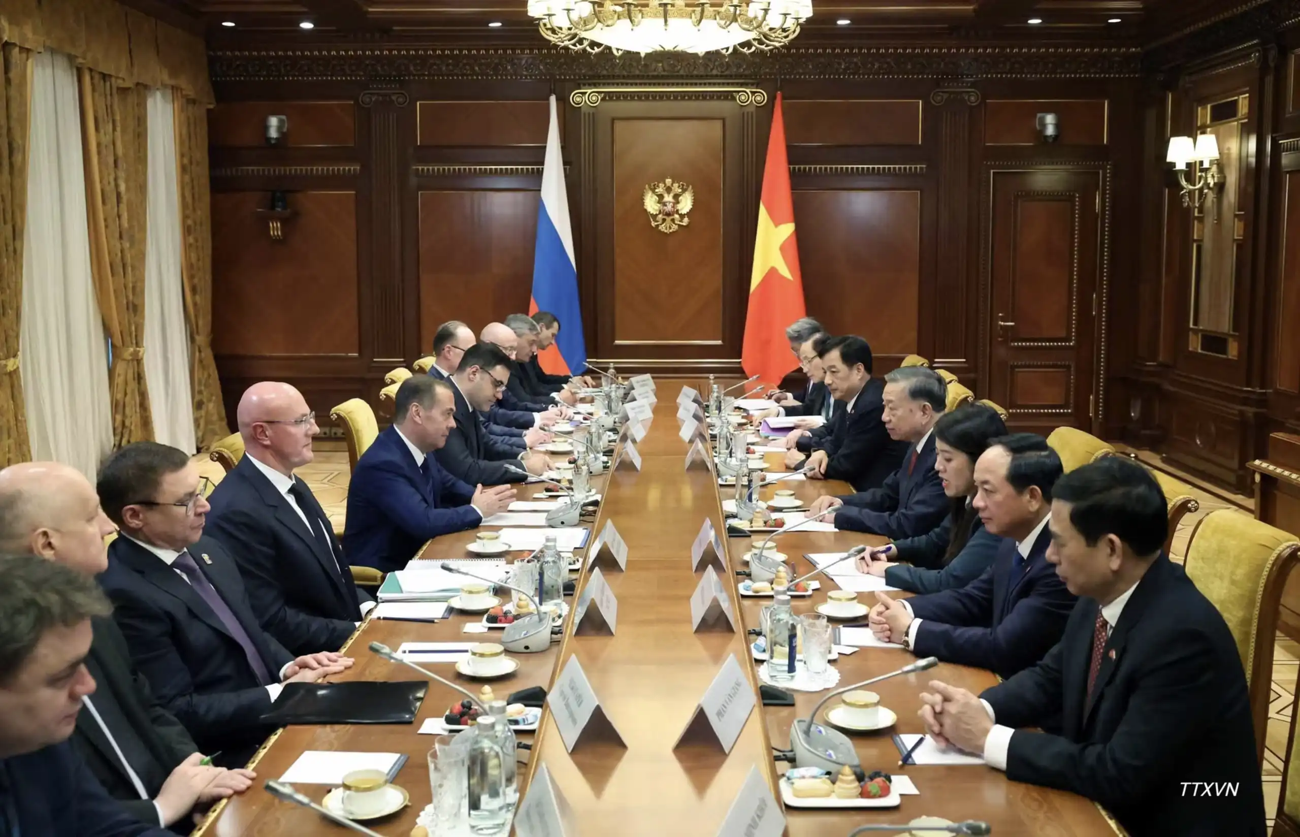 tong bi thu chu tich nuoc to lam hoi kien chu tich dang dmitry medvedev 2