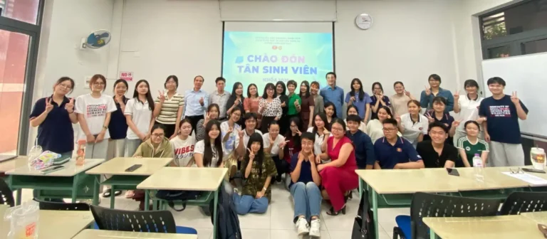 Trường Đại học Khoa học Xã hội và Nhân văn chào Tân sinh viên 1 truong dai hoc khoa hoc xa hoi va nhan van chao tan sinh vien