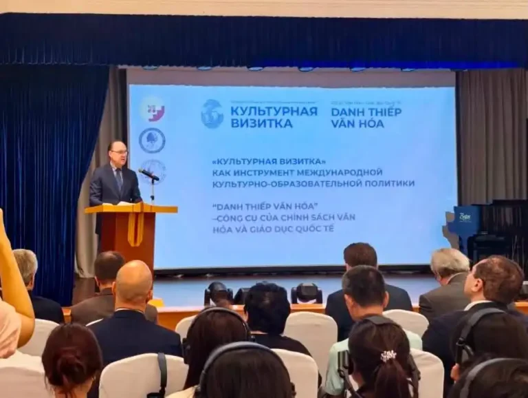 danh thiep van hoa tang cuong doi thoai giao duc viet nga 1