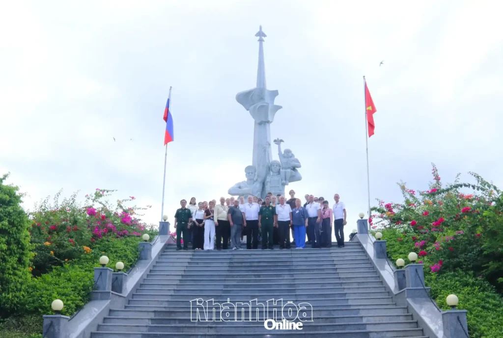 doan cuu chien binh nga tuong niem cac anh hung liet si tai khanh hoa 1