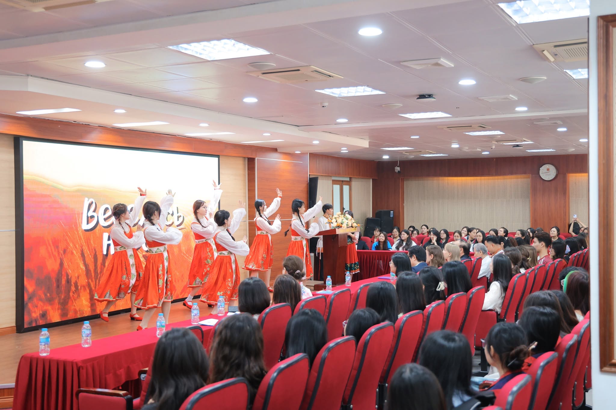 festival tieng nga 2026 tai ha noi ket noi ngon ngu va van hoa 3