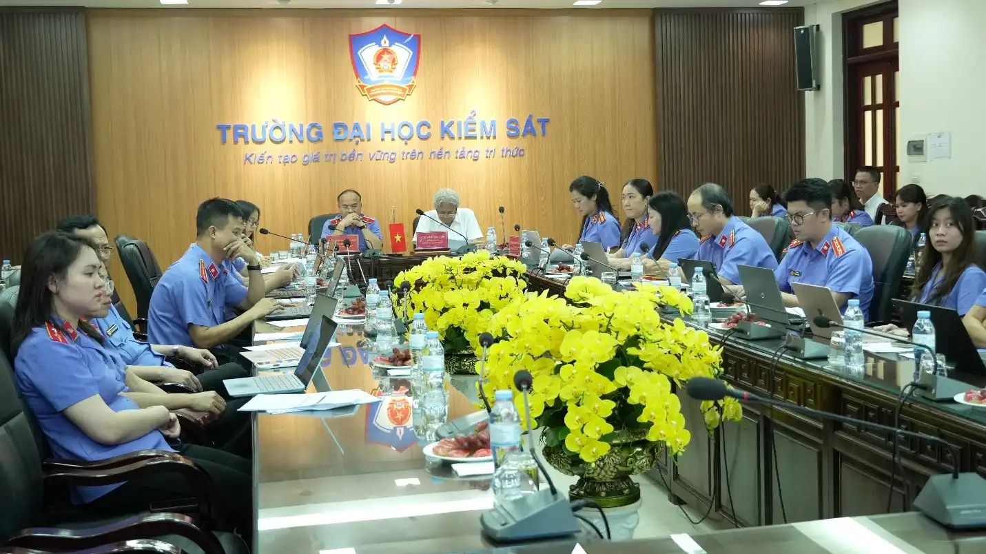 Hai trường đại học Kiểm sát Việt - Nga trao đổi kinh nghiệm 2 hai truong dai hoc kiem sat viet nga trao doi kinh nghiem 1