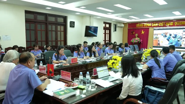 hai truong dai hoc kiem sat viet nga trao doi kinh nghiem 3