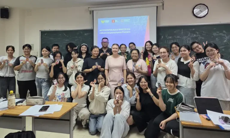 sinh vien truong dai hoc su pham tp hcm kham pha van hoa nga