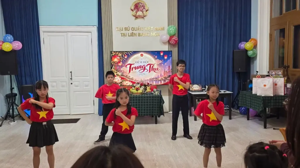 tet trung thu tai moskva gan ket cong dong va lan toa van hoa viet 2